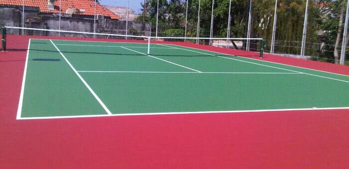Berbagai Faktor Kerusakan Lapangan Tenis dan Cara Mengatasinya