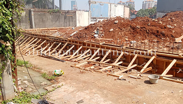 Alat & Bahan Pembangunan Pondasi Lapangan Tenis