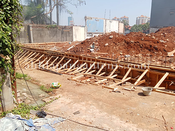 alat-dan-bahan-pondasi-lapangan-tenis-ahlilapangantenis.com