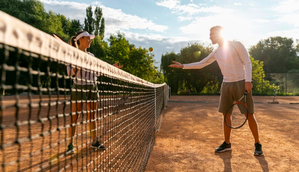 Pembangunan Lapangan Tenis di Indonesia